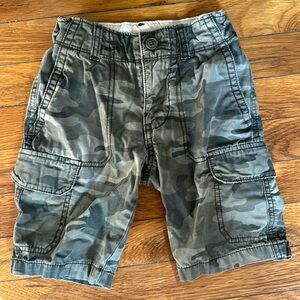 Gap boys shorts size 6